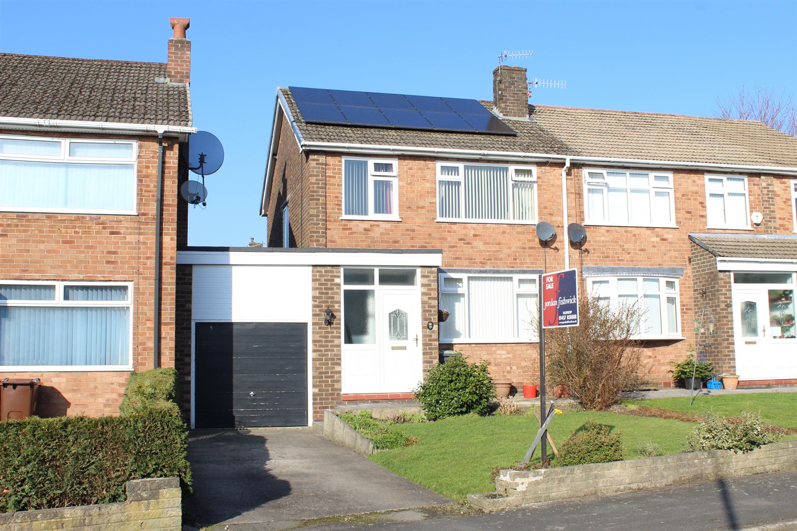 Sandybank Close, Hadfield, Glossop